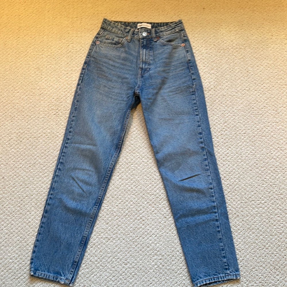 Zara Medium Wash Staright Jeans